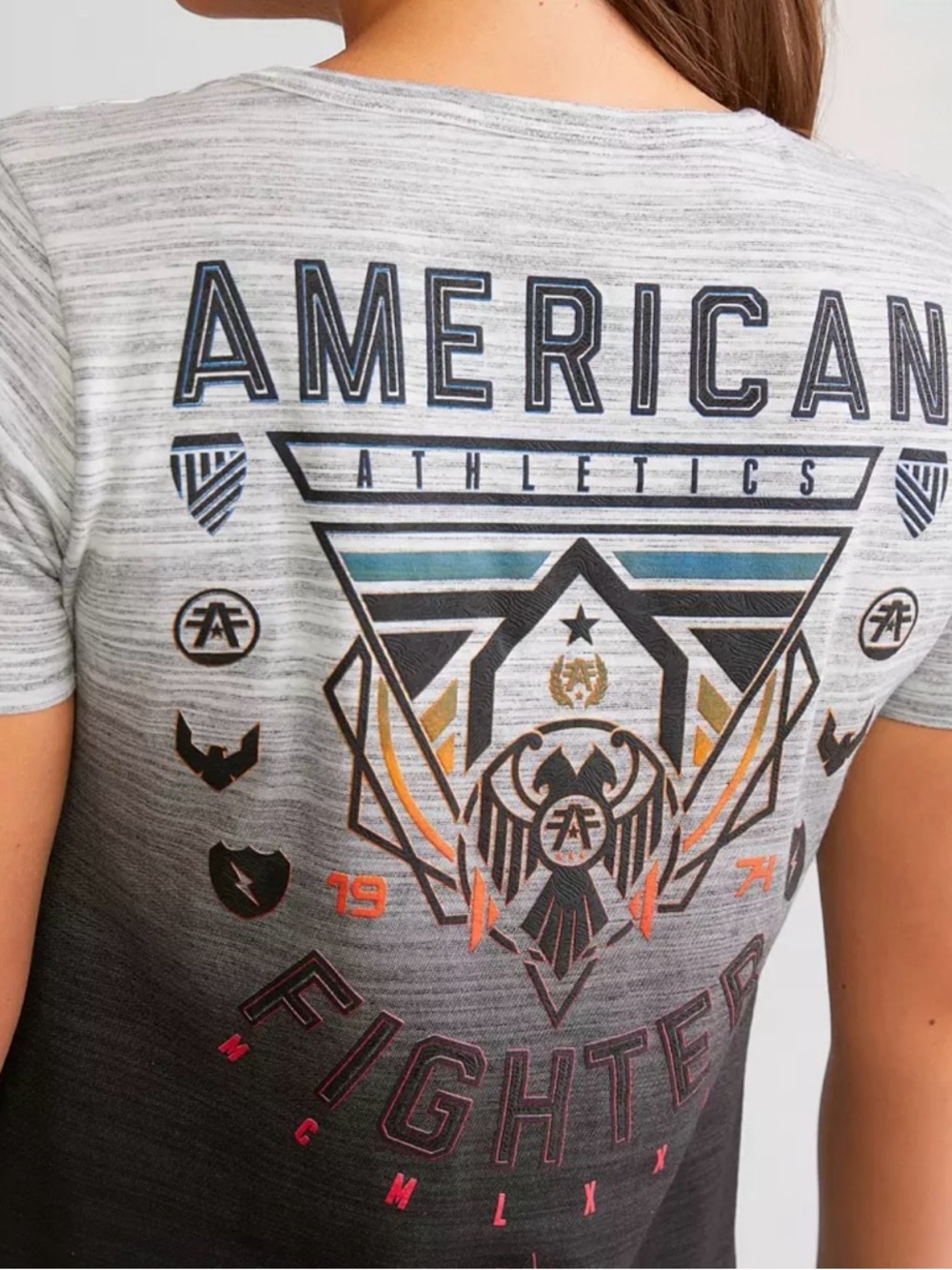 American Fighter College Park T-Shirt Striped Women’s Gray & Black Size Medium - Picture 4 of 14